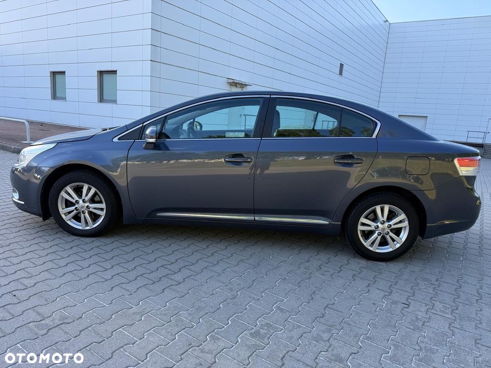 Toyota Avensis - 6