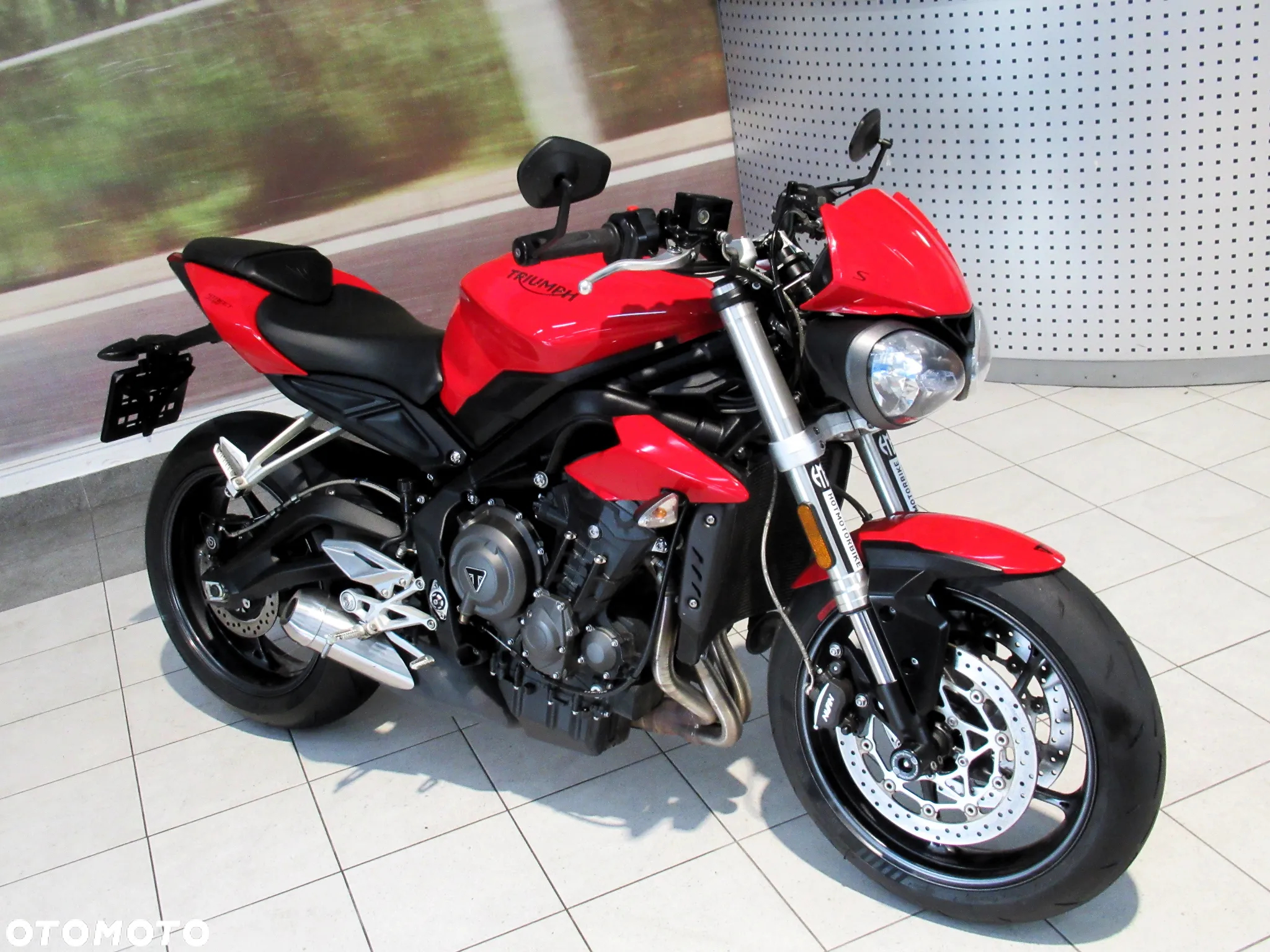 Triumph Street Triple - 27
