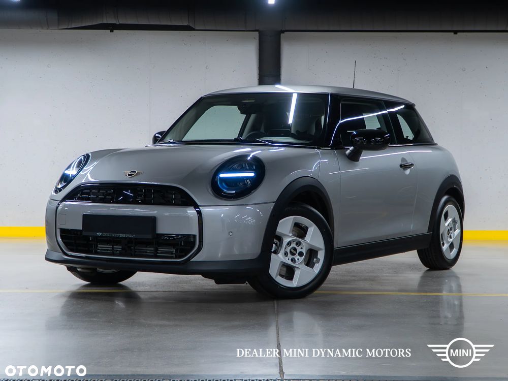 MINI Cooper C Essential Trim - 8