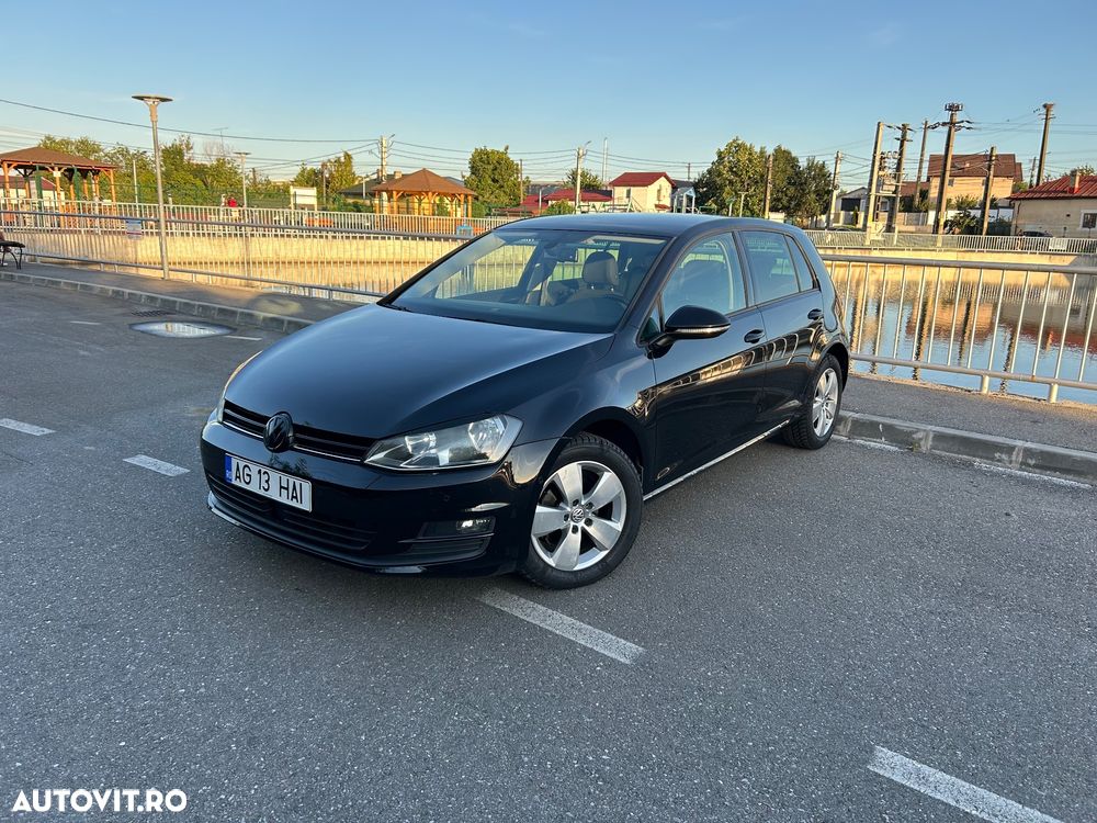 Volkswagen Golf - 2