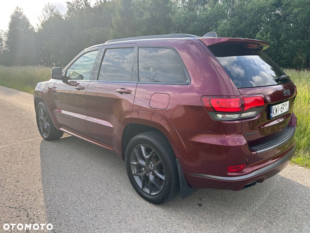 Jeep Grand Cherokee - 15