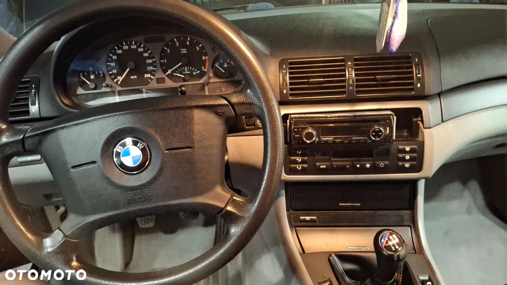 BMW Seria 3 - 18