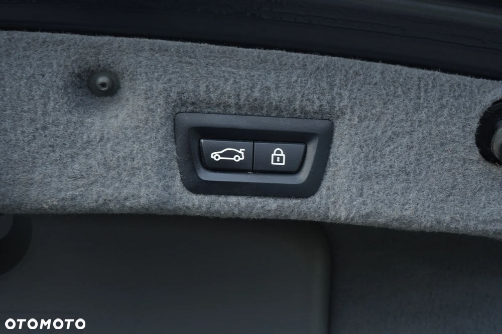 BMW Seria 7 740d xDrive - 16