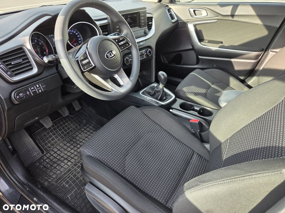 Kia Ceed 1.0 T-GDI S - 10