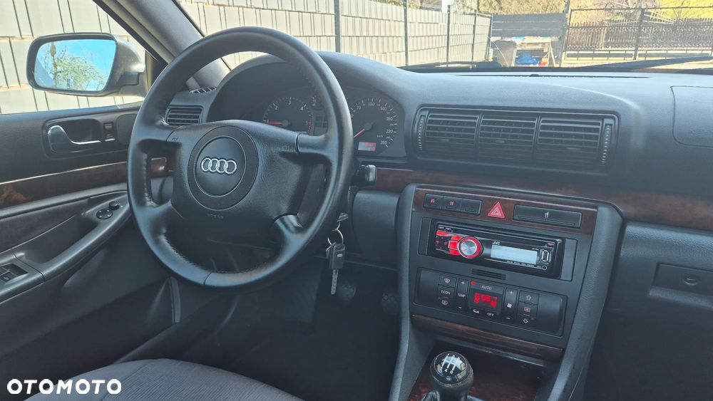 Audi A4 Limousine 1.9 TDI - 13