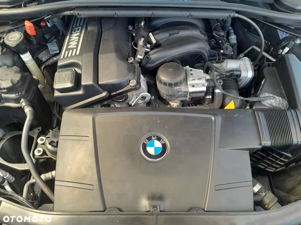 BMW Seria 3 318i - 10
