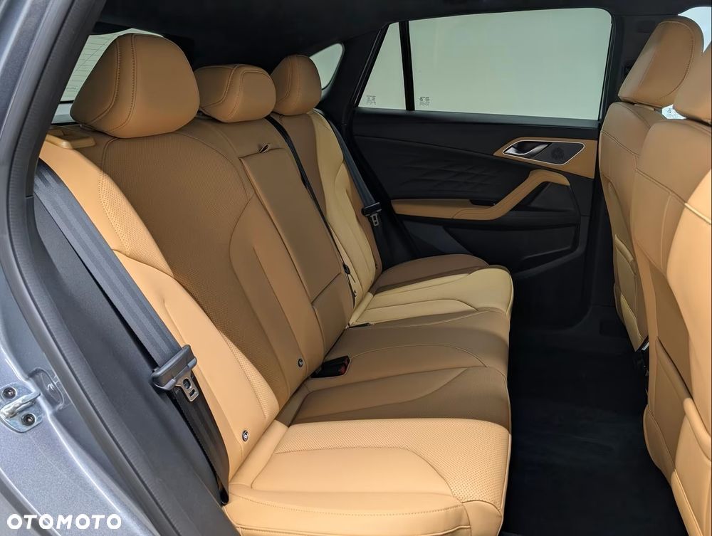 MG HS 1.5 T-GDI Exclusive DCT - 7