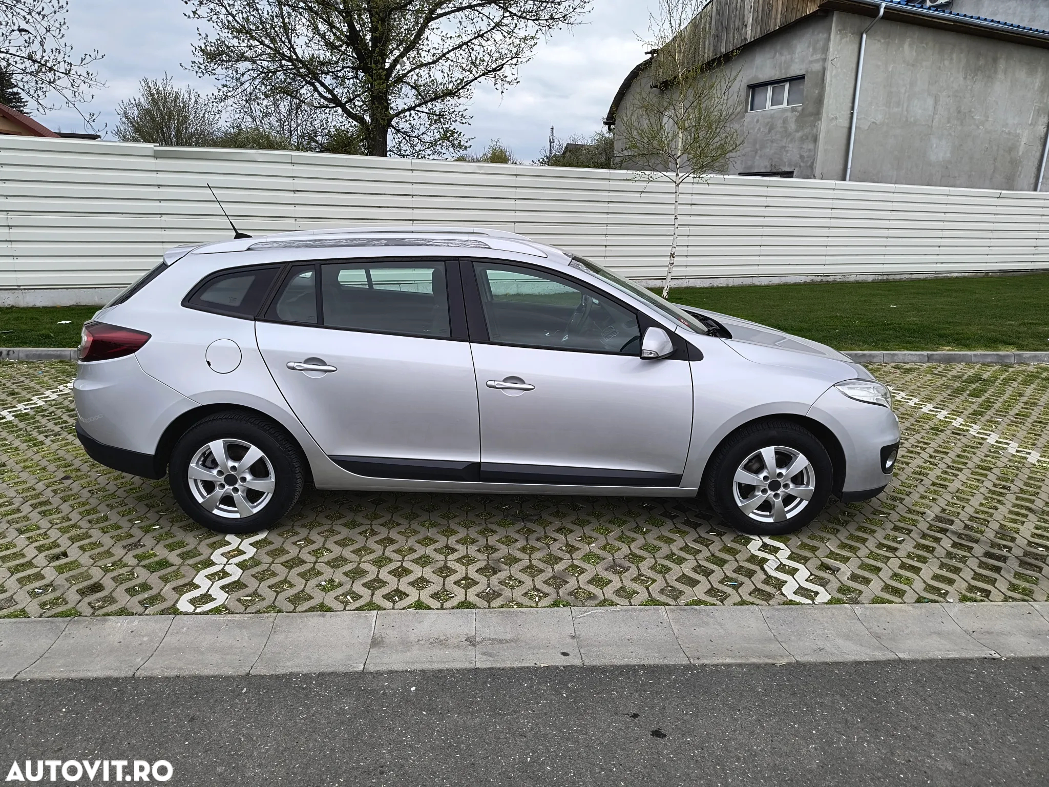 Renault Megane ENERGY dCi 110 Start & Stop Expression - 13