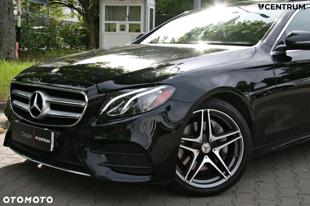 Mercedes-Benz Klasa E 300 9G-TRONIC AMG Line - 4