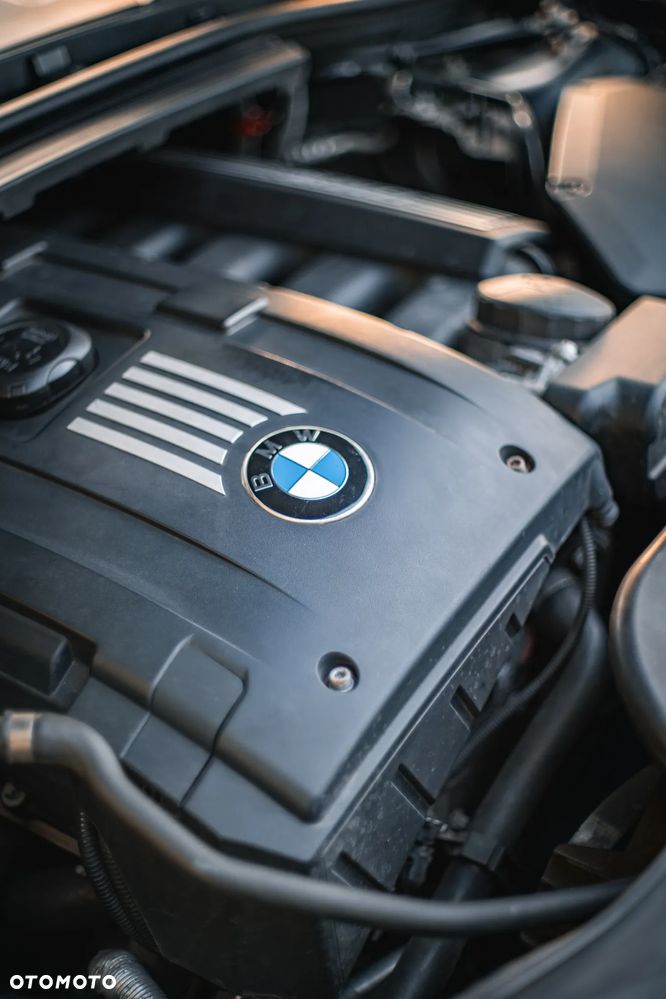 BMW Seria 3 325i Cabrio - 8