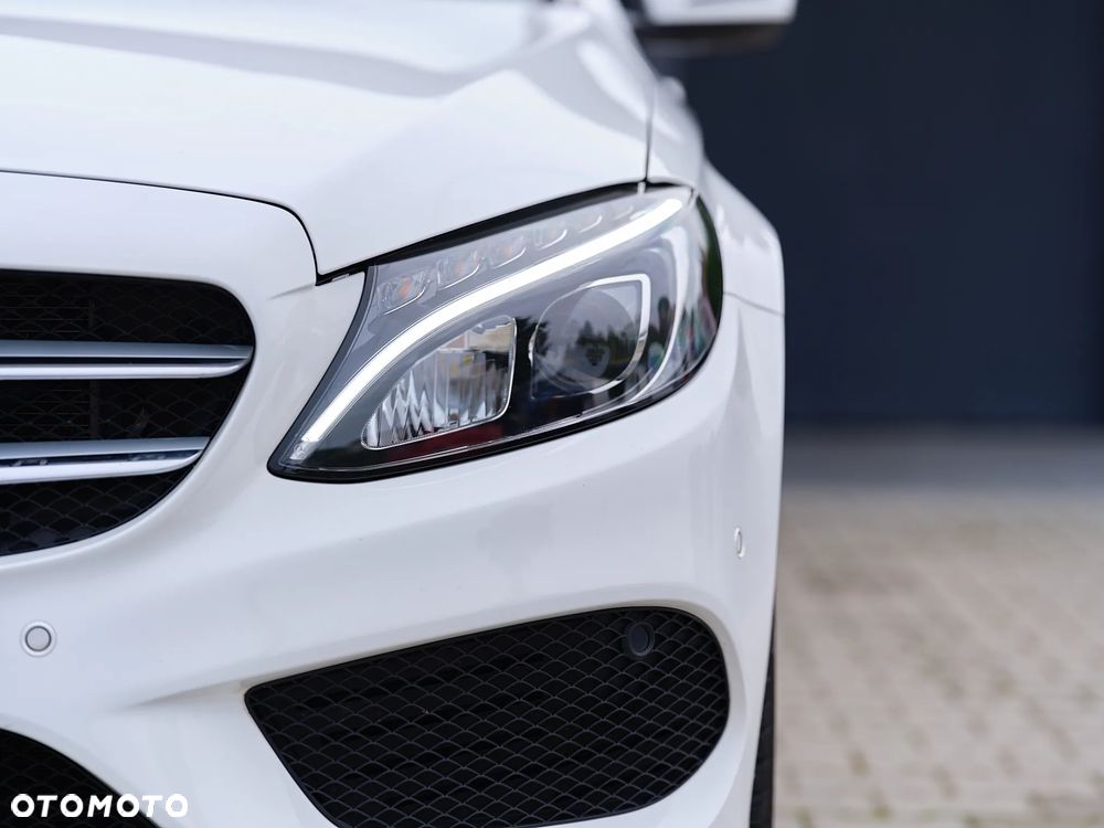 Mercedes-Benz Klasa C 200 4-Matic 9G-TRONIC - 18