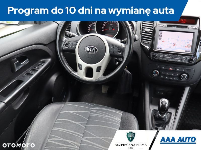 Kia Venga - 9