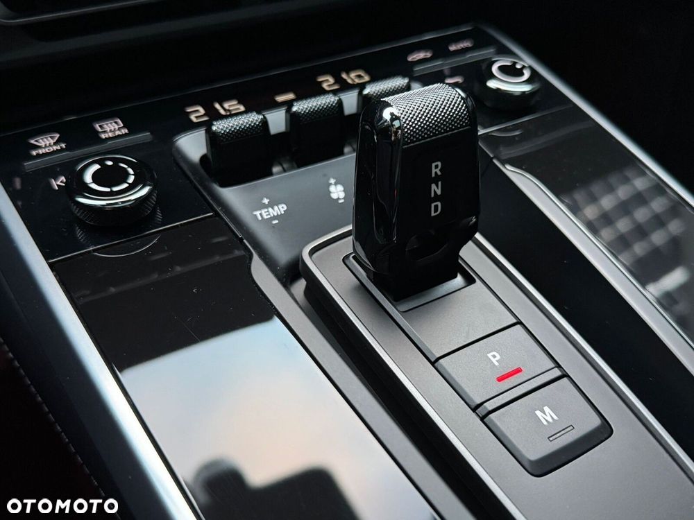 Porsche 911 Turbo S - 27