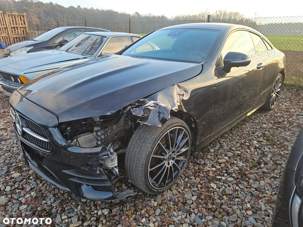 Mercedes-Benz Klasa E 220 d 4Matic 9G-TRONIC Avantgarde - 5