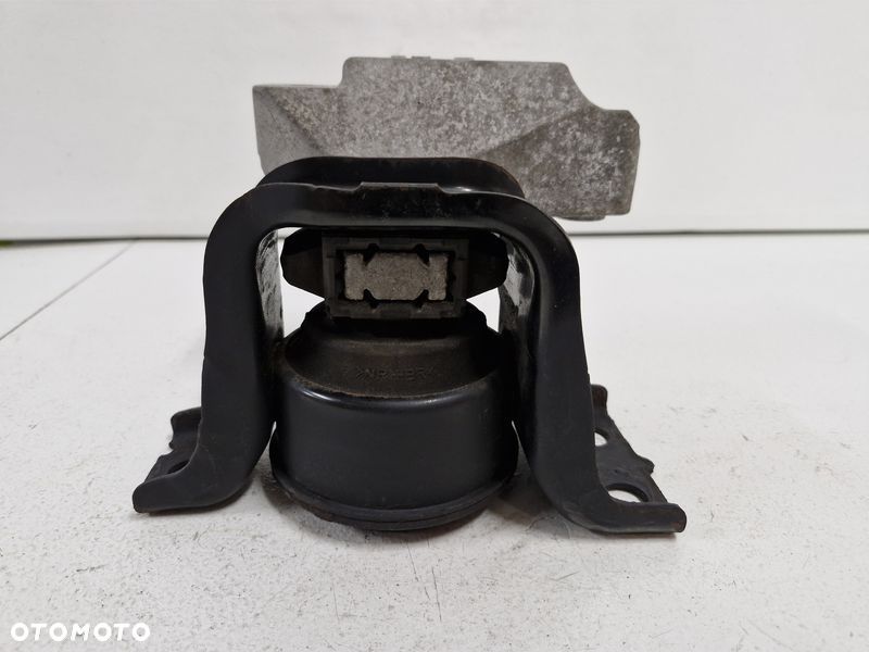 NISSAN JUKE I 1 F15 LIFT 1.2 DIG-T ŁAPA PODUSZKA SILNIKA - 2