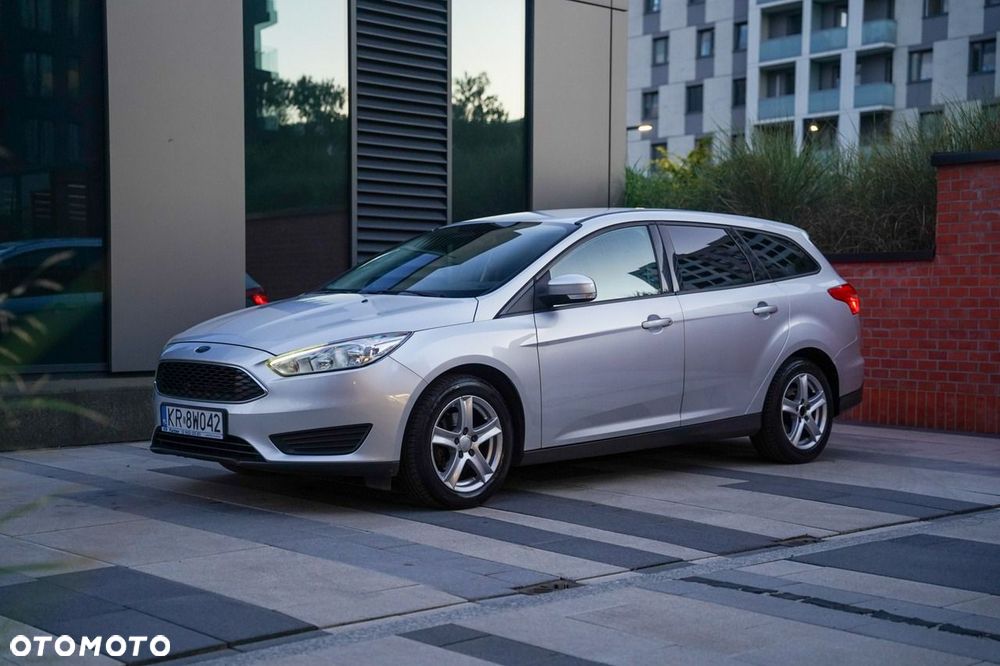 Ford Focus 1.6 Trend - 39