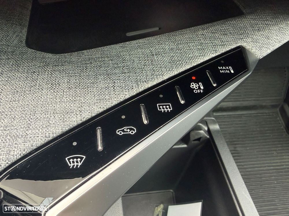 Peugeot E-5008 73 kWh GT - 42