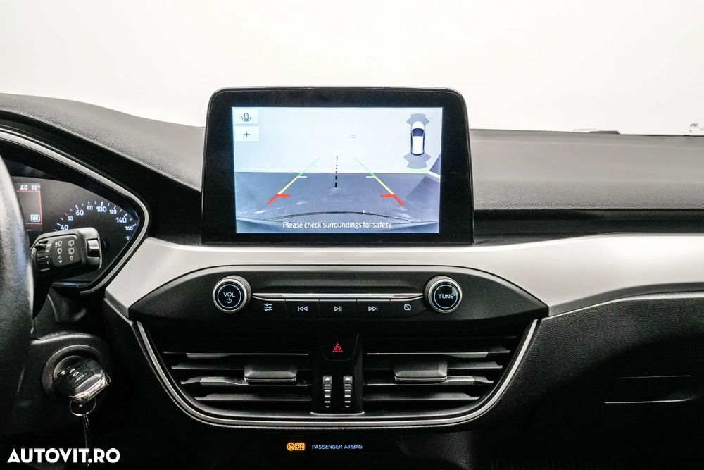 Ford Focus 1.0 EcoBoost MHEV Titanium - 19