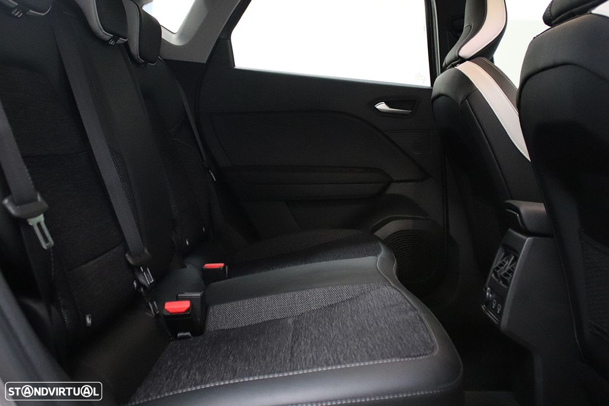 Renault Captur 1.0 TCe Techno Bi-Fuel - 23