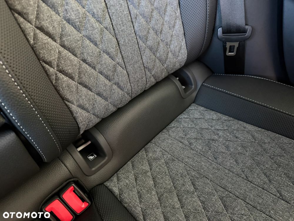 Skoda Octavia 2.0 TSI Sportline 4x4 DSG - 32