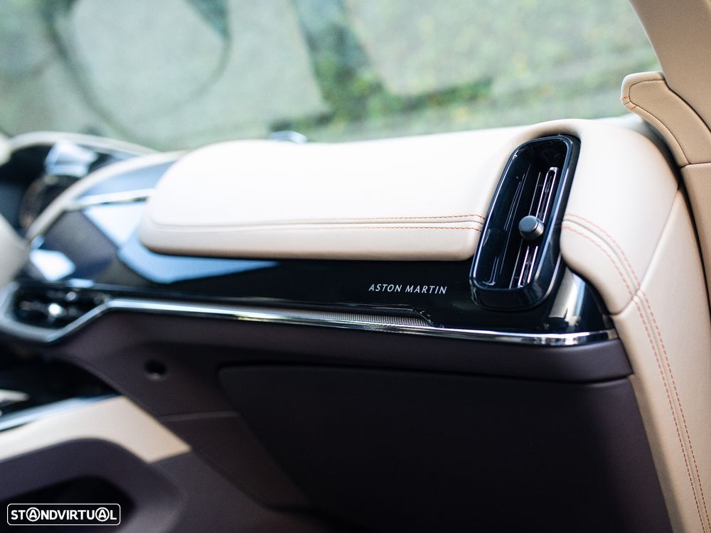 Aston Martin DBX 707 - 53