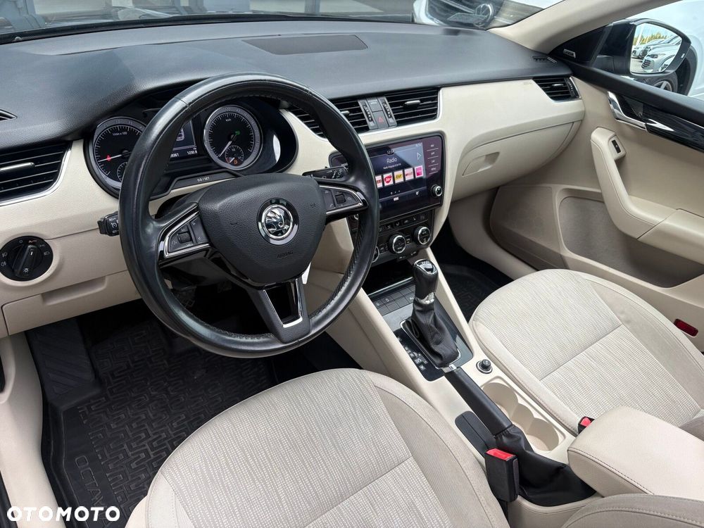Skoda Octavia 2.0 TDI SCR Style DSG - 12