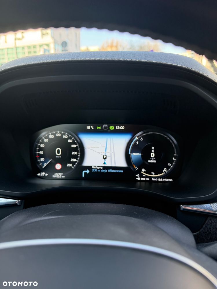 Volvo XC 60 T8 Plug-In Hybrid AWD R-Design - 16