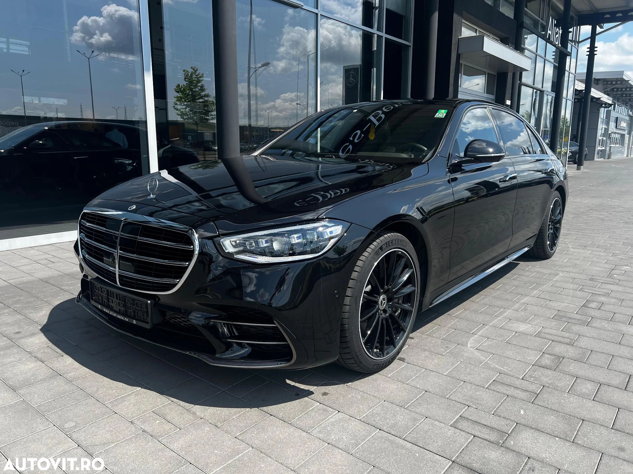 Mercedes-Benz S - 1