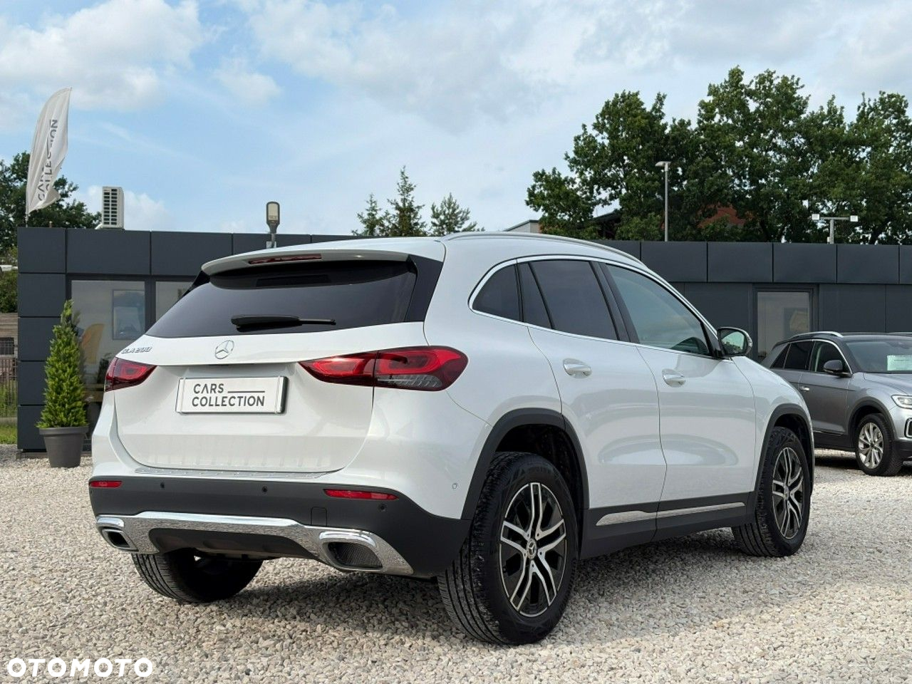 Mercedes-Benz GLA - 4