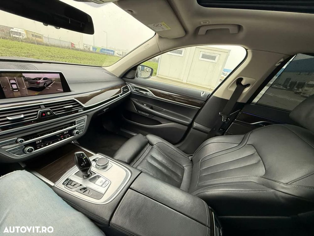 BMW Seria 7 730d xDrive - 9
