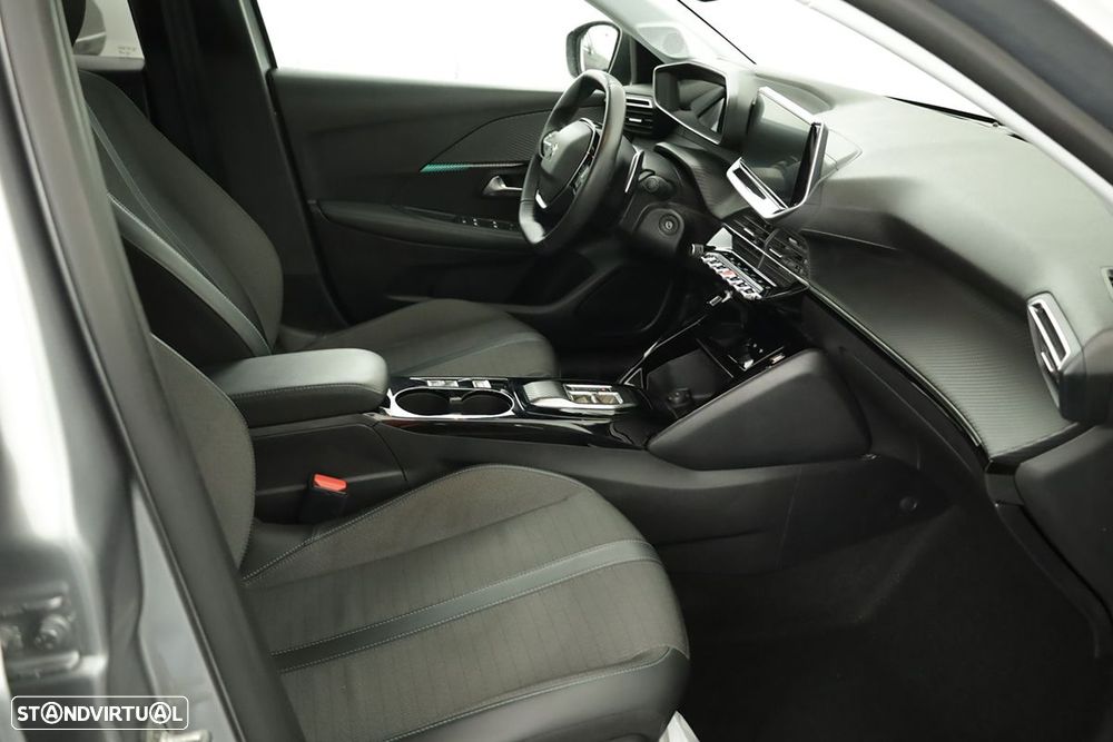 Peugeot 208 1.2 PureTech Allure EAT8 - 22