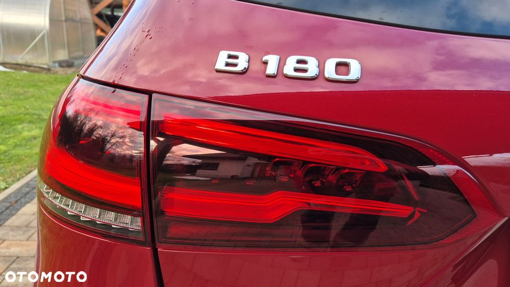 Mercedes-Benz Klasa B 180 Progressive 7G-DCT - 34