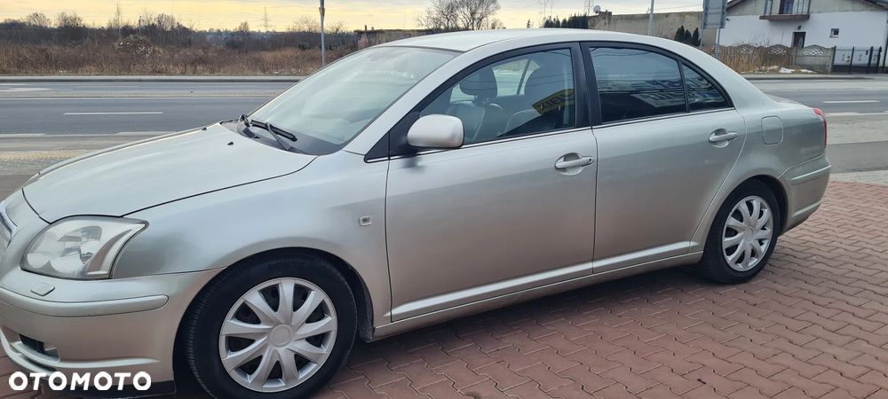 Toyota Avensis 2.0 VVT-i Prestige - 12