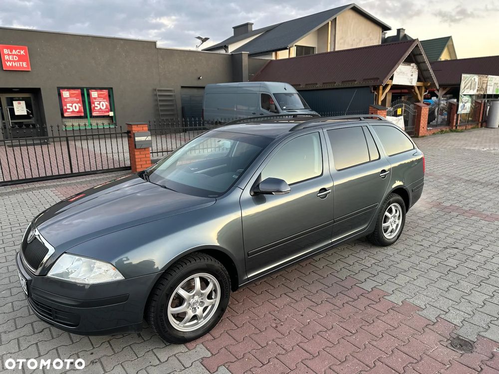 Skoda Octavia 1.6 Ambition - 12