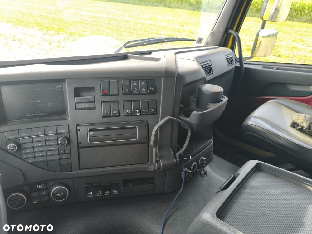 Volvo FMX - 11