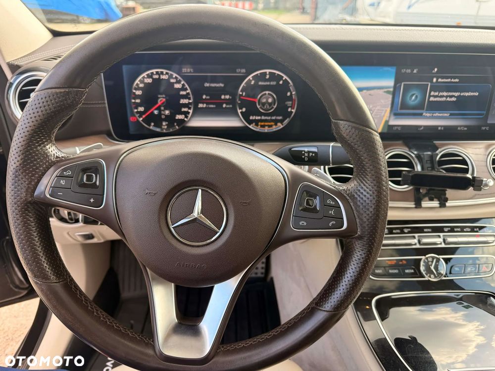 Mercedes-Benz Klasa E 220 d 4-Matic All-Terrain - 6