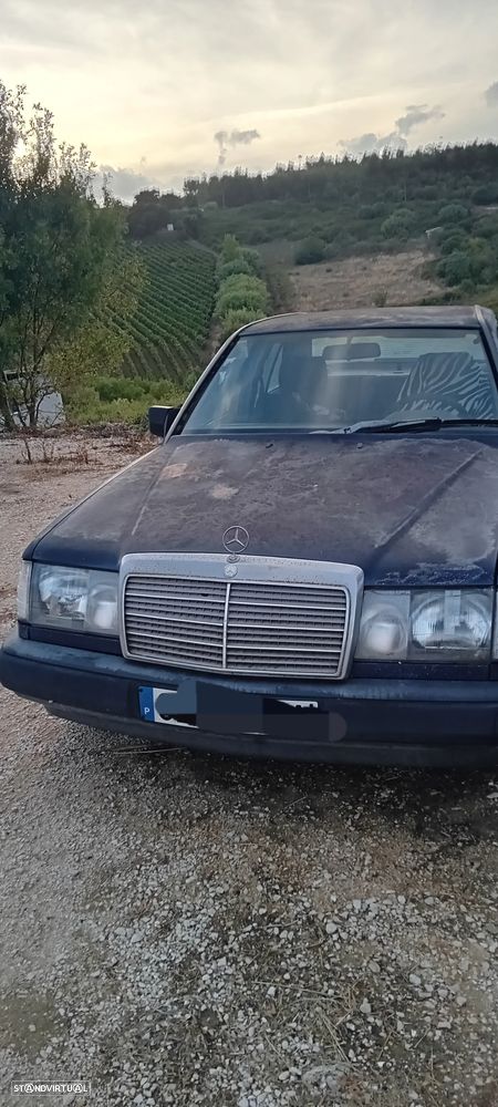 Mercedes-Benz W201 (1982-1993) 190 D 2.0 - 3