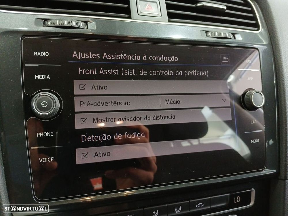 VW Golf Variant 1.6 TDi Confortline - 29