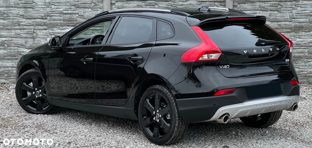 Volvo V40 Cross Country - 18