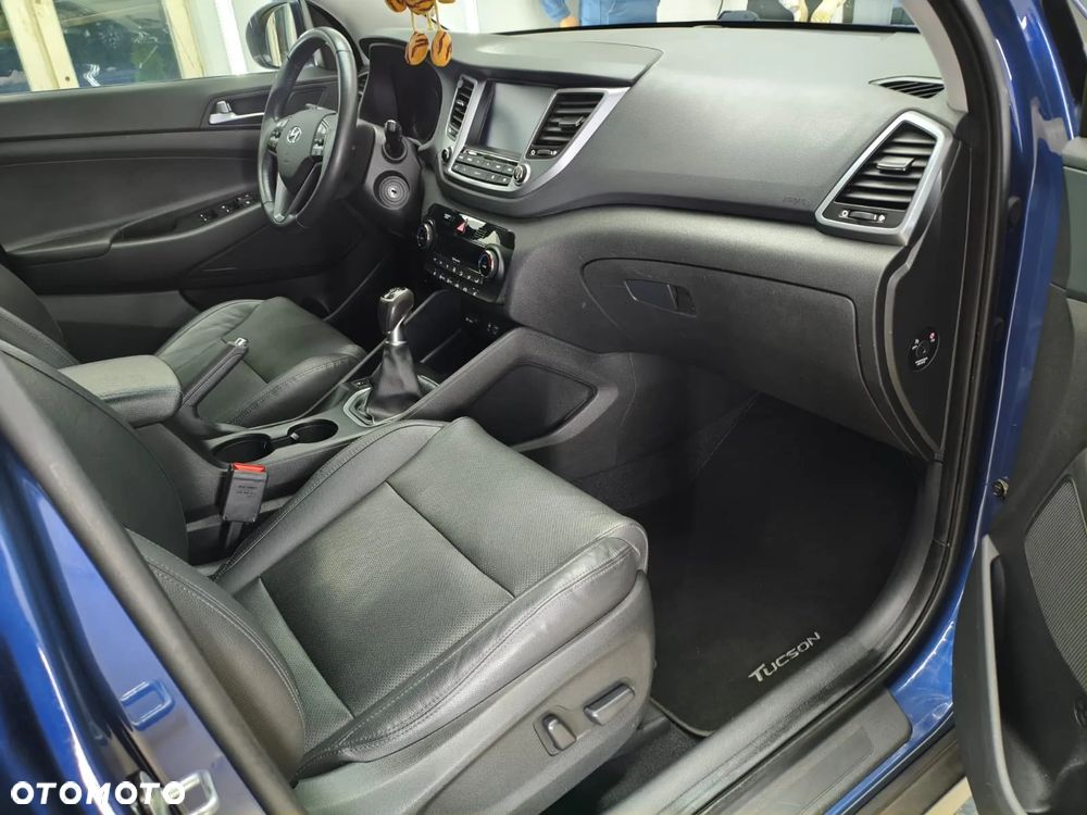 Hyundai Tucson blue 1.6 GDi 2WD Passion - 11