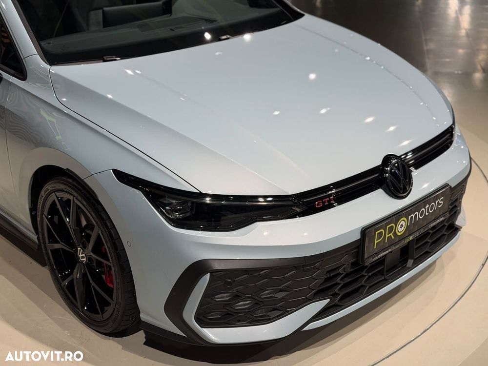 Volkswagen Golf - 17