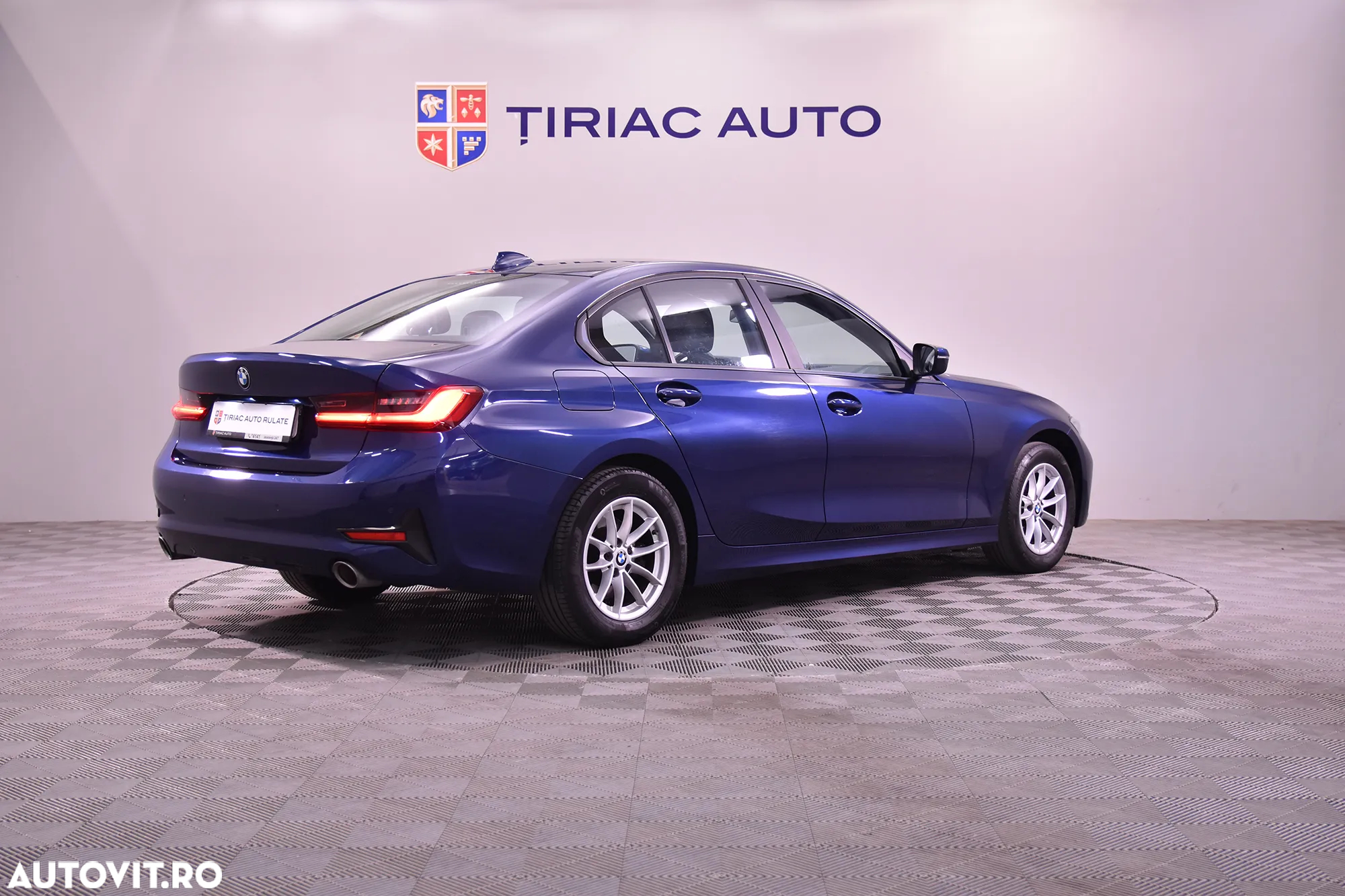 BMW Seria 3 320i AT - 5