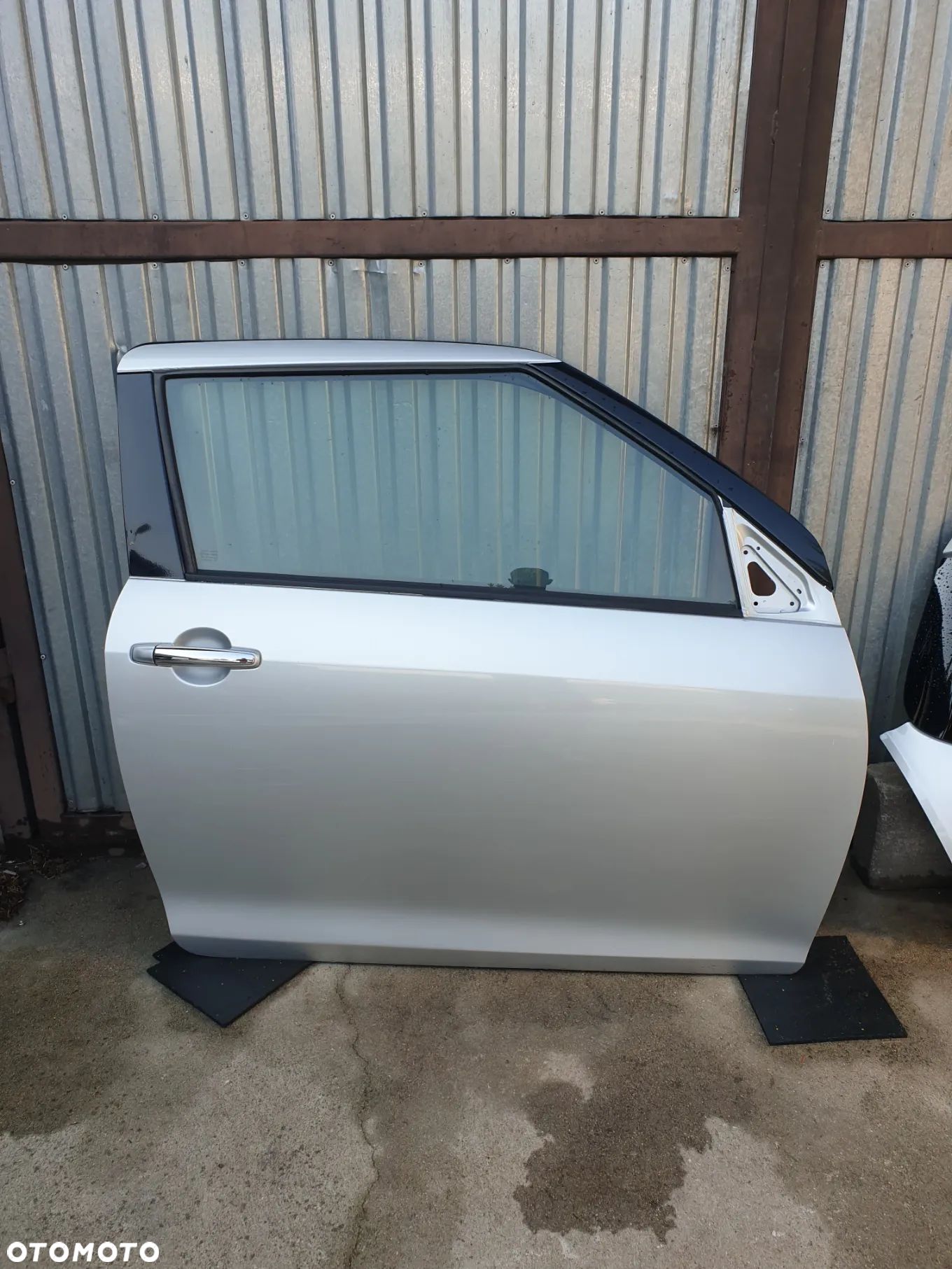 Drzwi Prawe Suzuki Swift MK7 3D Demontaż Stan BDB - 1