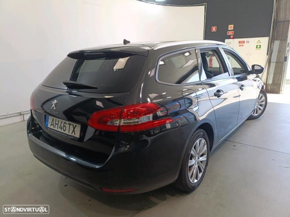 Peugeot 308 2021 photo 3