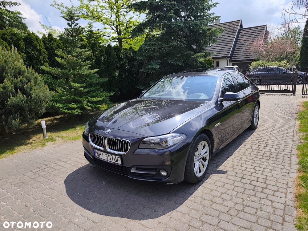 BMW Seria 5 528i xDrive - 2