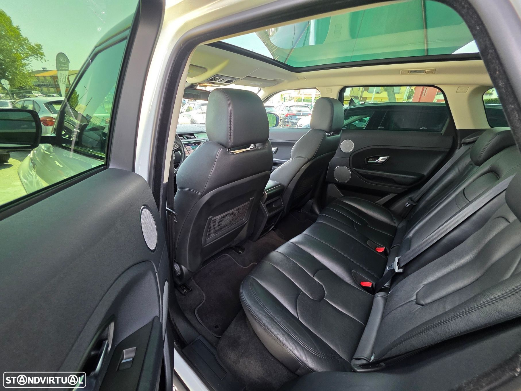 Land Rover Range Rover Evoque 2.2 eD4 Pure - 17