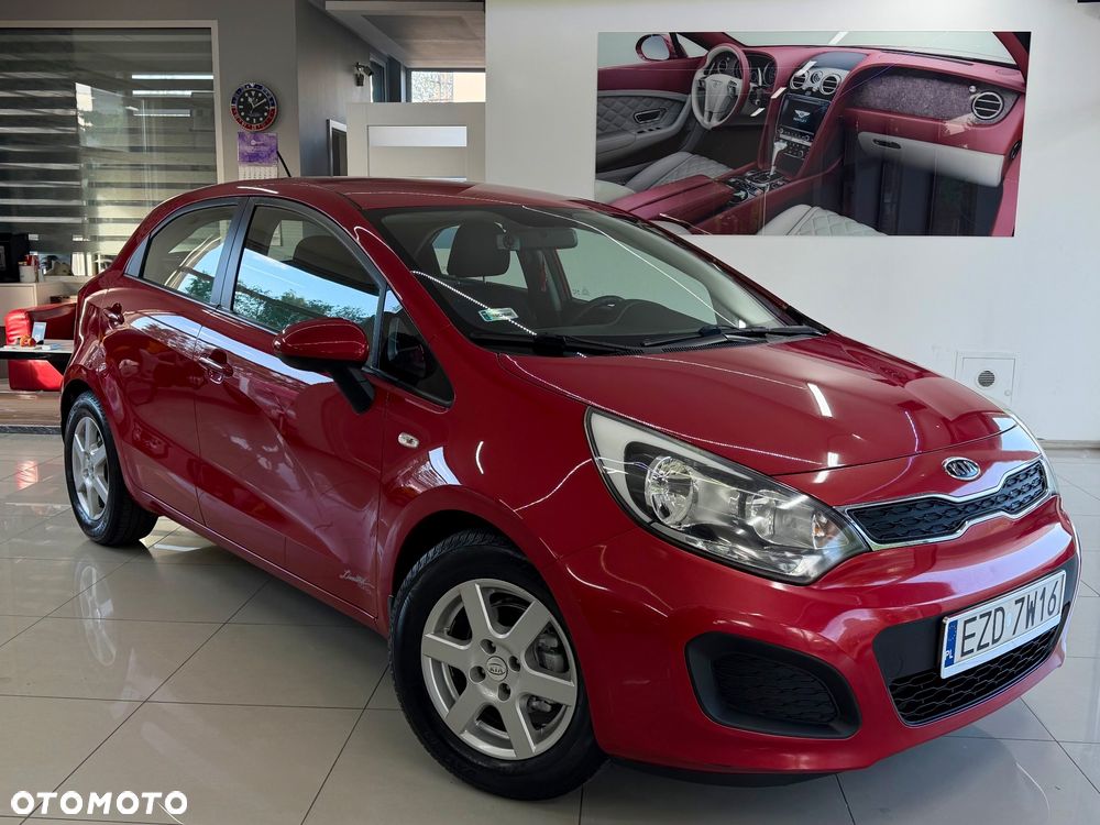 Kia Rio 1.2 L - 2