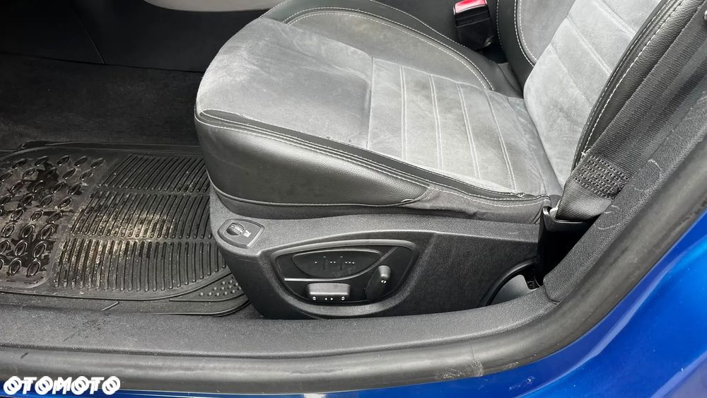 Renault Laguna 2.0 DCi FAP GT - 19