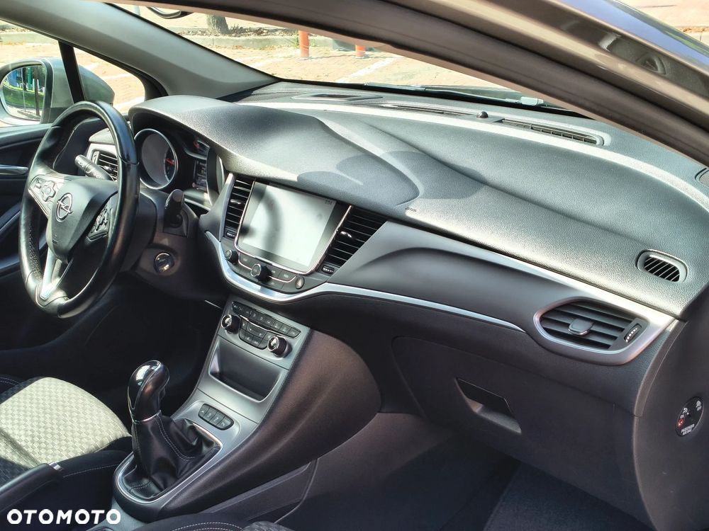 Opel Astra - 16