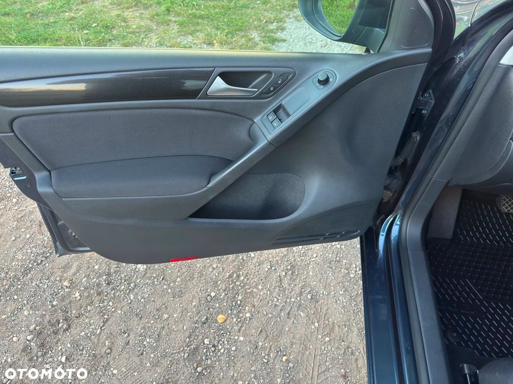 Volkswagen Golf 1.6 Edition - 11